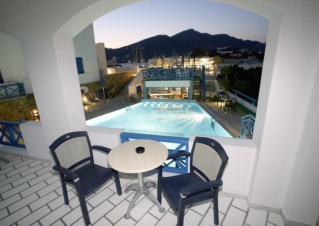 Poseidon Hotel Chora  Bagian luar foto