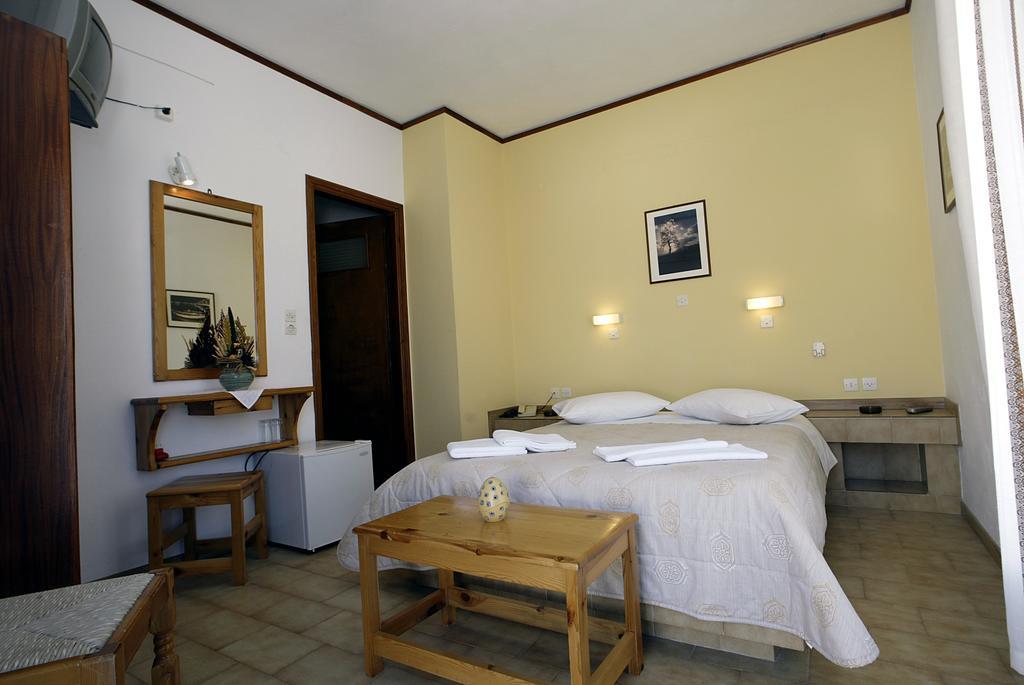 Poseidon Hotel Chora  Ruang foto
